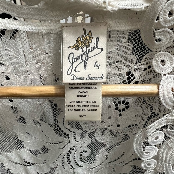 Lace Bridal Robe - Picture 5 of 5